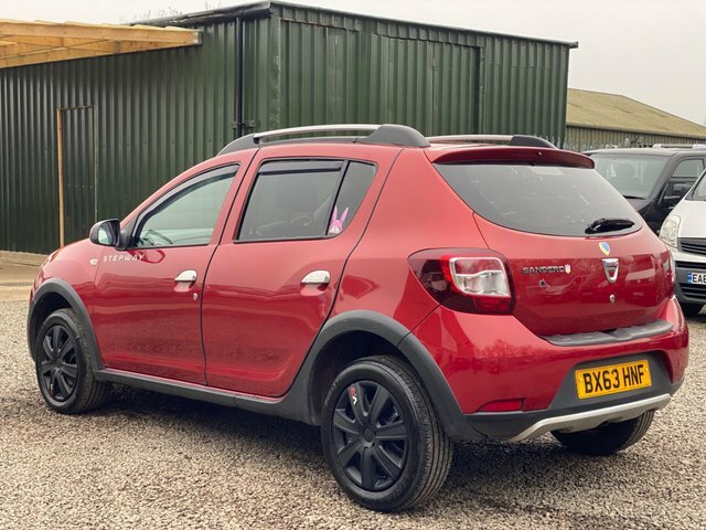 Dacia Sandero Stepway 1.5 Dci Ambiance Euro 5 Red #3