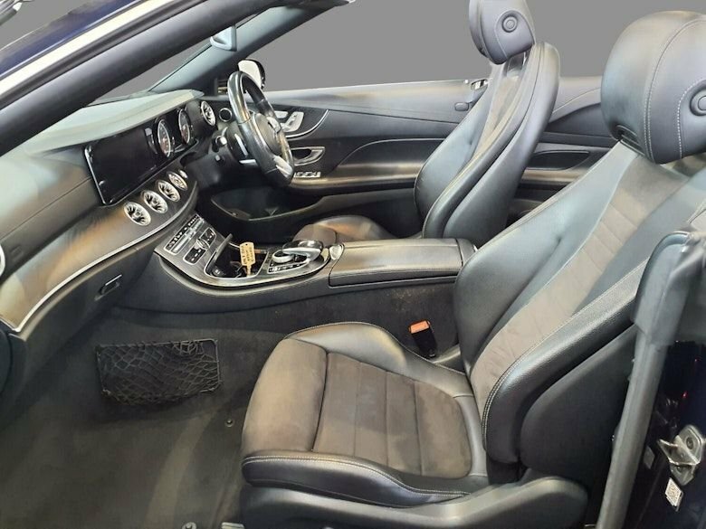 Mercedes-Benz E Class 2L Amg Line Blue #3