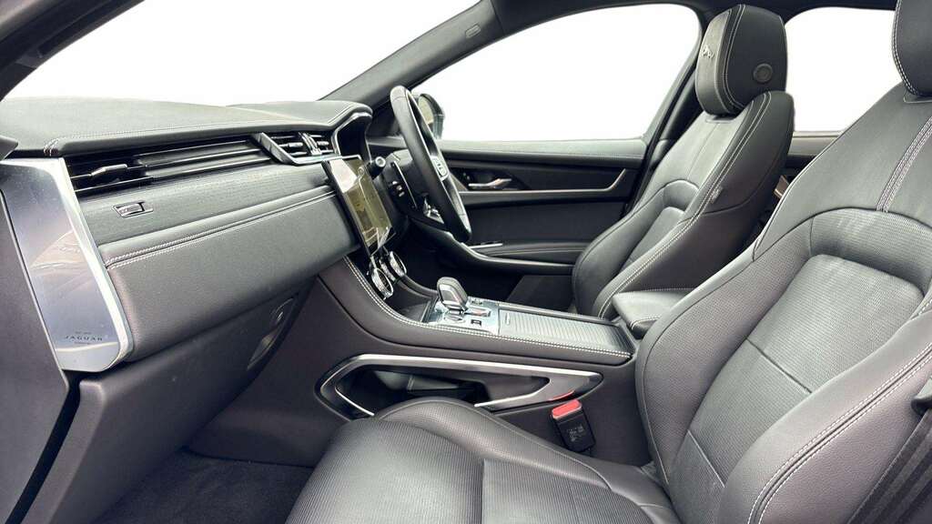 Jaguar F-Pace 3.0 D300 Sport Awd 2022 Silver #3