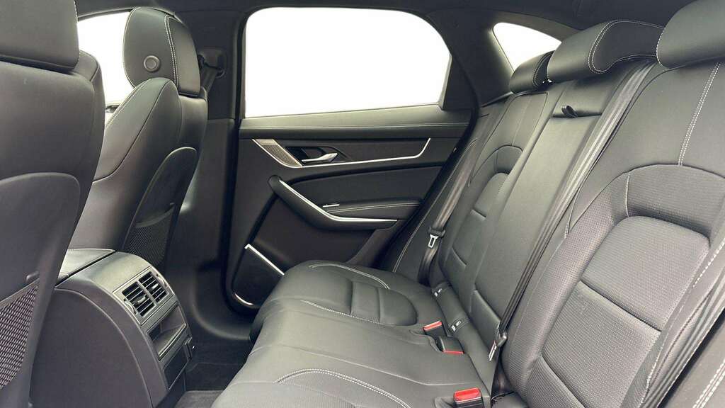 Jaguar F-Pace 3.0 D300 Sport Awd 2022 Silver #4