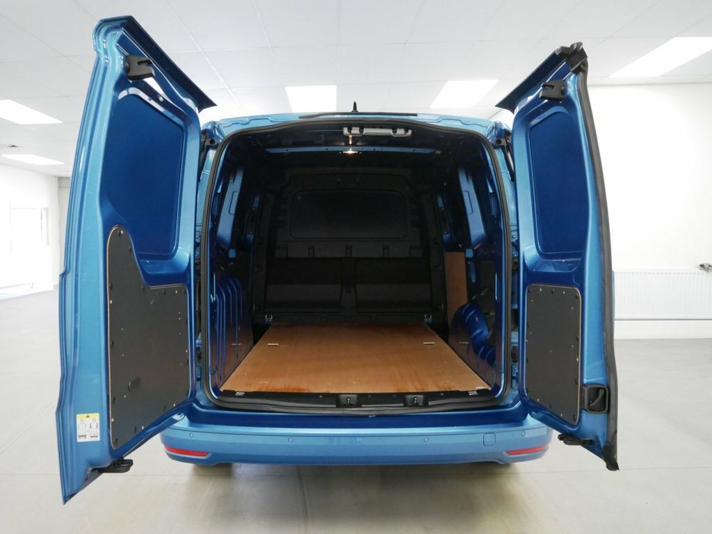 Volkswagen Caddy Maxi 2L 2.0 Tdi C20 Commerce Pro Panel Van 6Dr D Blue #6