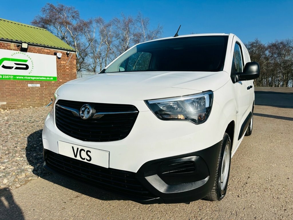 Vauxhall Combo 1.5L Edition White #2