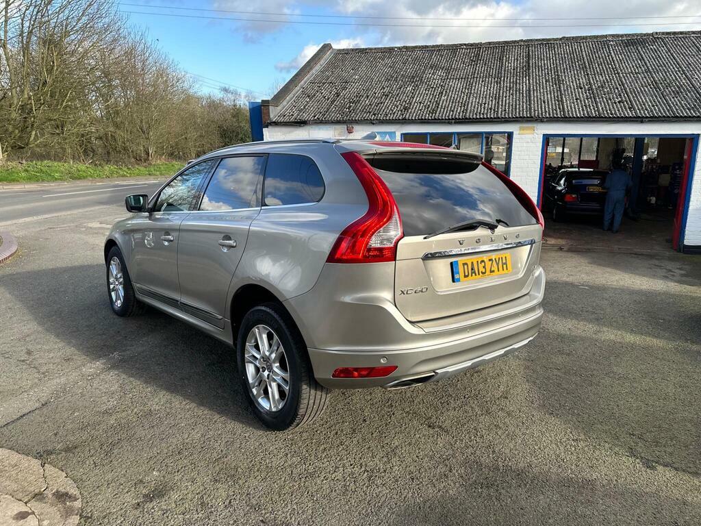 Volvo XC60 2.4 D4 Se Lux Nav Geartronic Awd Euro 5 Gold #5