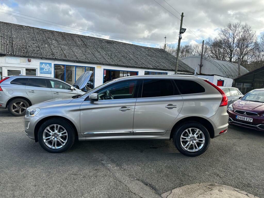 Volvo XC60 2.4 D4 Se Lux Nav Geartronic Awd Euro 5 Gold #4