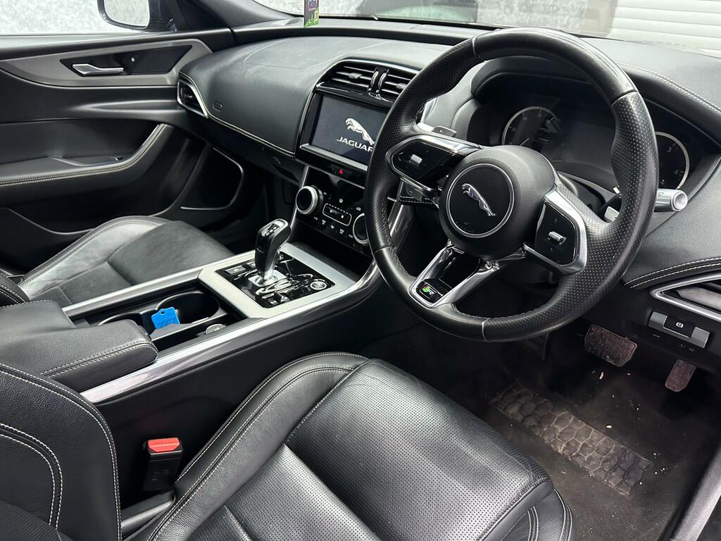 Jaguar XE 2.0 D180 R-dynamic S Euro 6 Ss Black #2