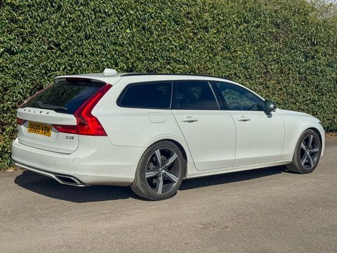 Volvo V90 2.0 D4 R-design White #4