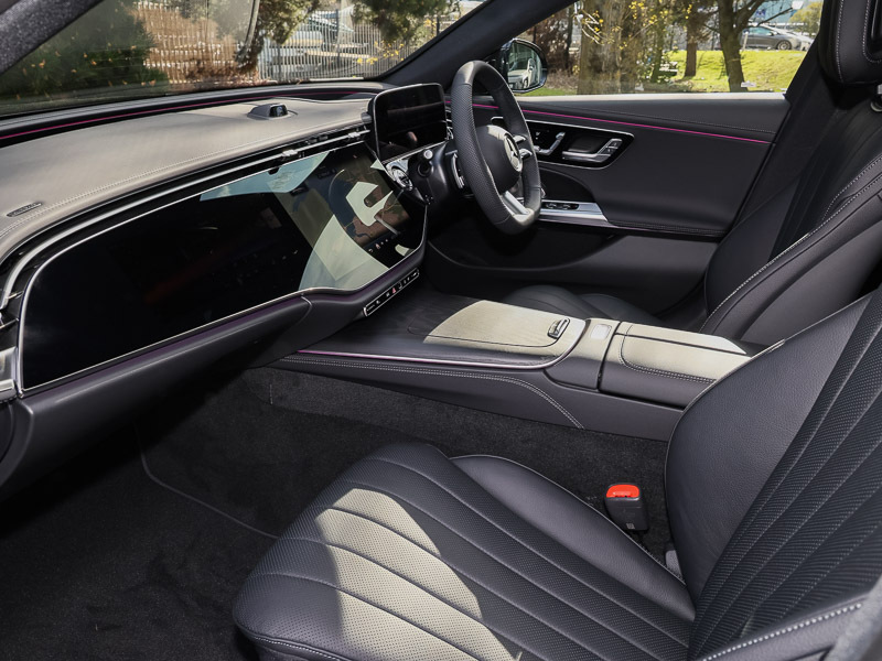 Mercedes-Benz E Class E220d Amg Line Premium Plus 9G-tronic Black #5