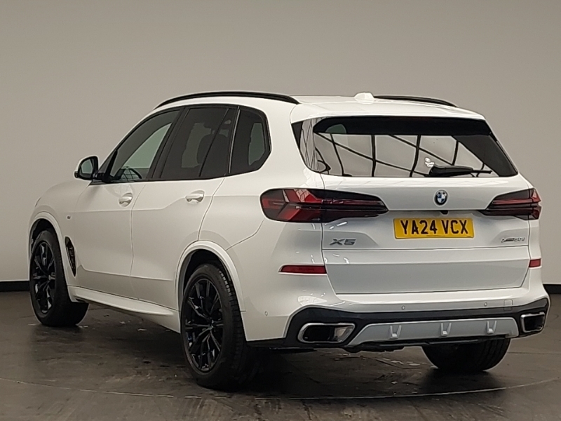 BMW X5 Xdrive30d Mht M Sport White #2