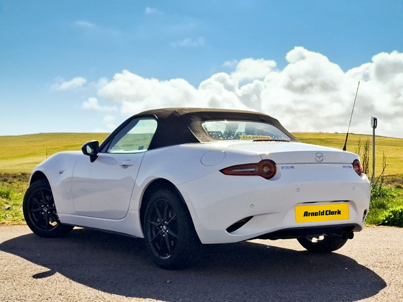 Mazda MX-5 1.5 132 Prime-line White #2