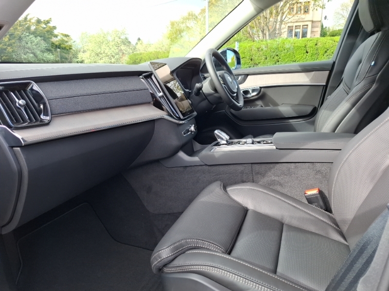 Volvo XC90 2.0 B5p Plus Dark Awd Geartronic Grey #5