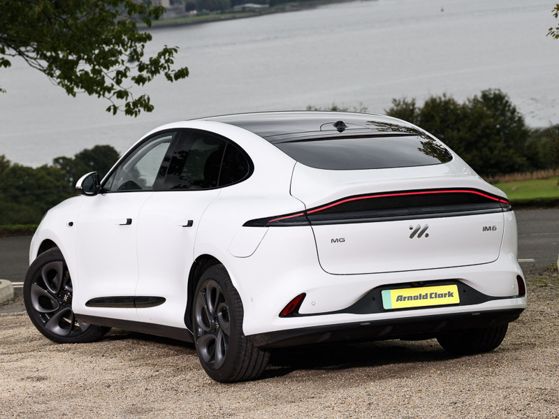 MG IM6 553Kw Performance 100Kwh Awd White #2