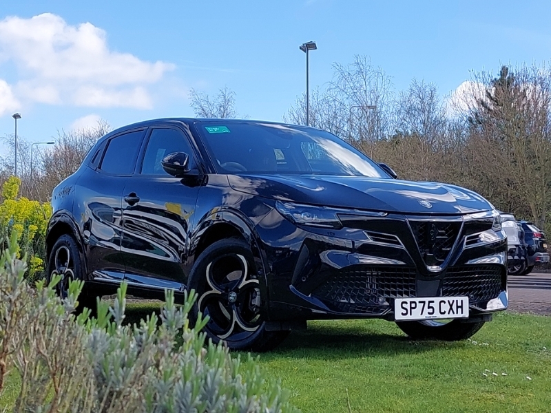 Alfa Romeo Junior 1.2 Turbo Ibrida Intensa SP75CXH Black