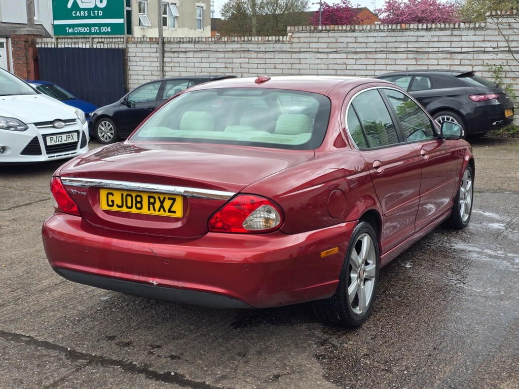 Jaguar X-Type Saloon 2.2 D Dpf Se 200808 Red #3