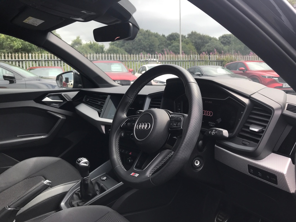 Audi A1 30 Tfsi 110 S Line Black #3