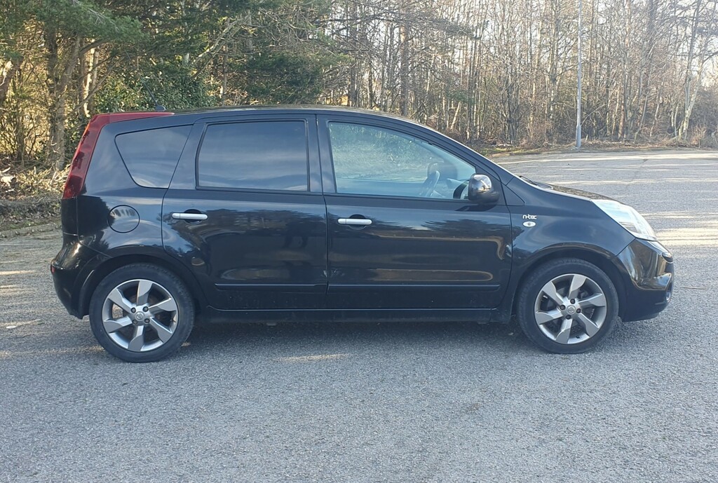 Nissan Note 1.4 16V N-tec Black #3