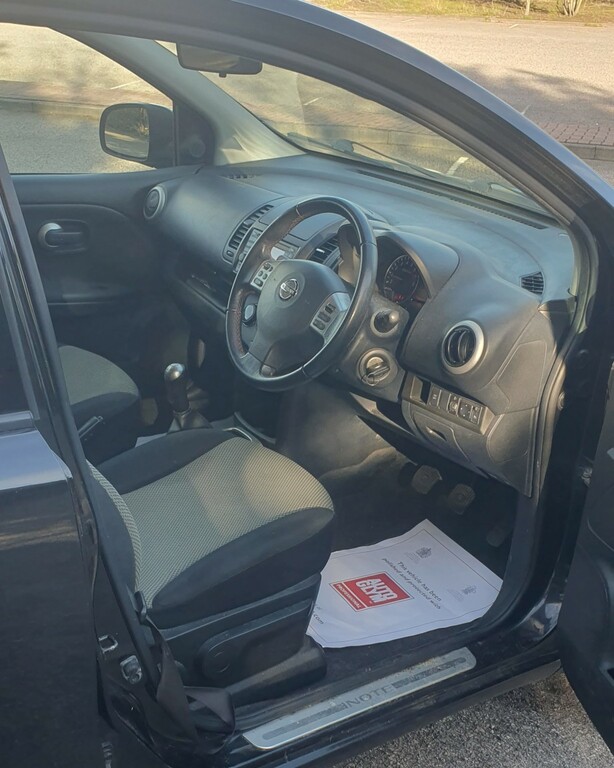 Nissan Note 1.4 16V N-tec Black #6