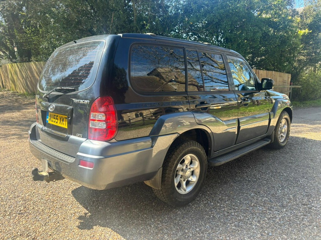 Hyundai Terracan 2.9 Crtd Black #2