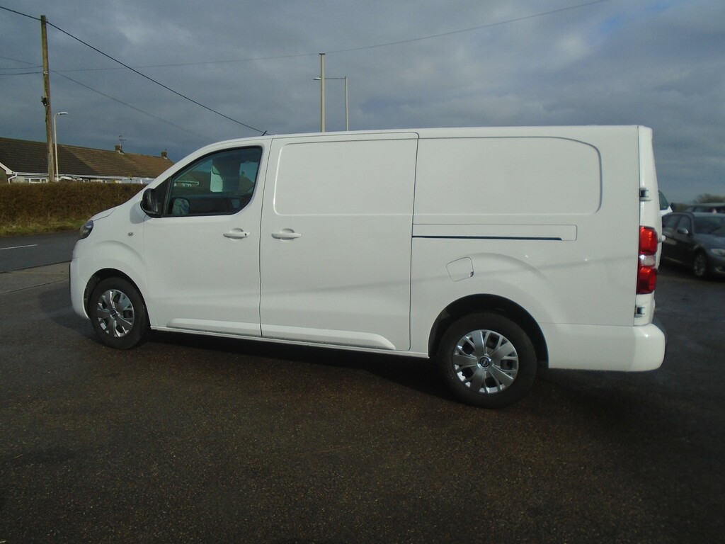 Vauxhall Vivaro L2h1 F2900 Sportive Ss White #6