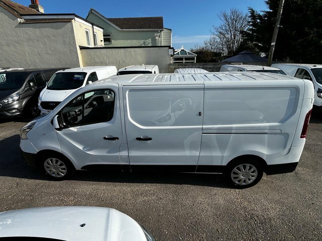 Renault Trafic 2.0 Dci Energy 30 Business Lwb Standard Roof Euro White #5
