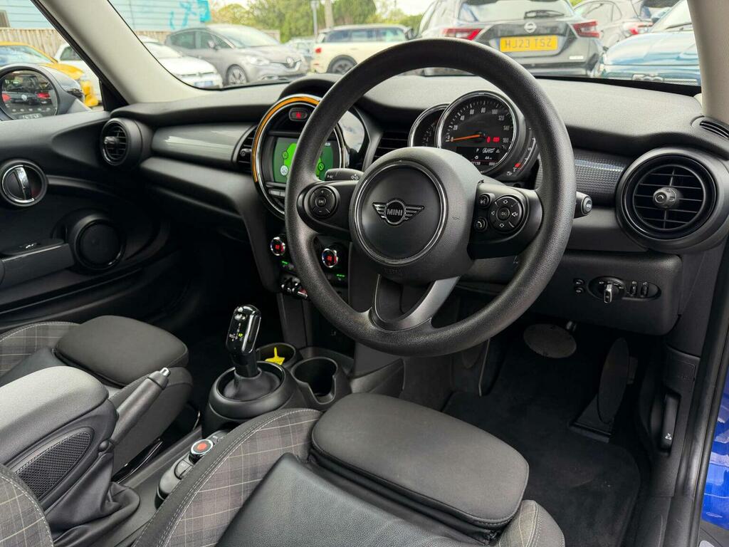 Mini Hatch Hatchback 1.5 Cooper Classic Steptronic Euro 6 S Blue #3