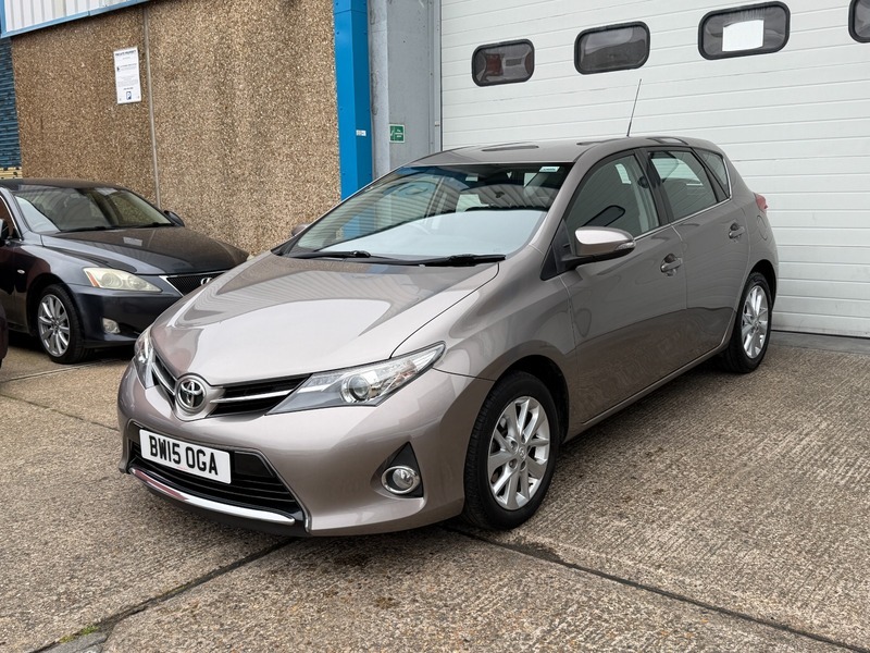 Toyota Auris 1.6 V-matic Icon Brown #3