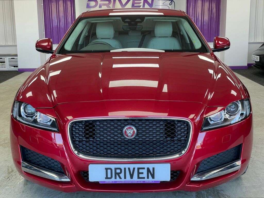 Jaguar XF Diesel Red #4