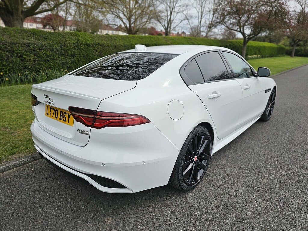 Jaguar XE D180 R-dynamic Se U3339 Ulez White #3