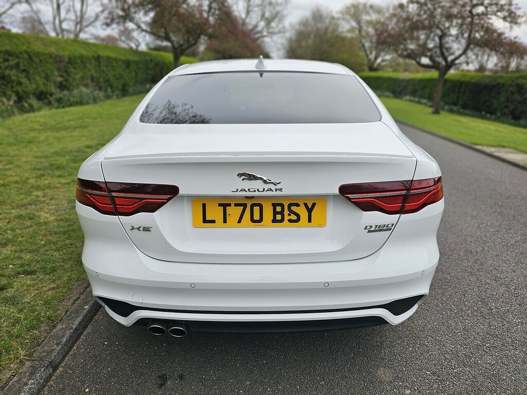 Jaguar XE D180 R-dynamic Se U3339 Ulez White #4