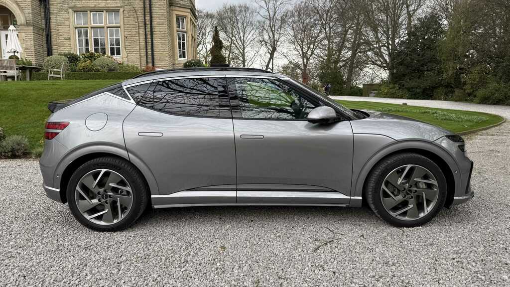 Genesis GV60 234Kw Sport 84Kwh Awd 2026 Silver #5
