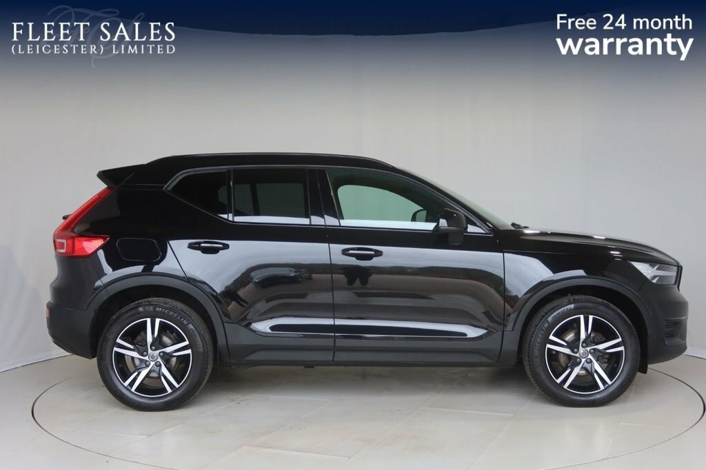Volvo XC40 1.5L R-design Black #2