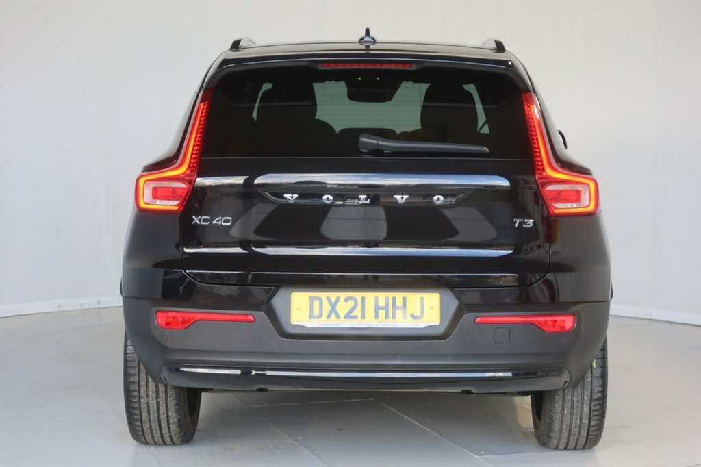 Volvo XC40 1.5L R-design Pro Black #6