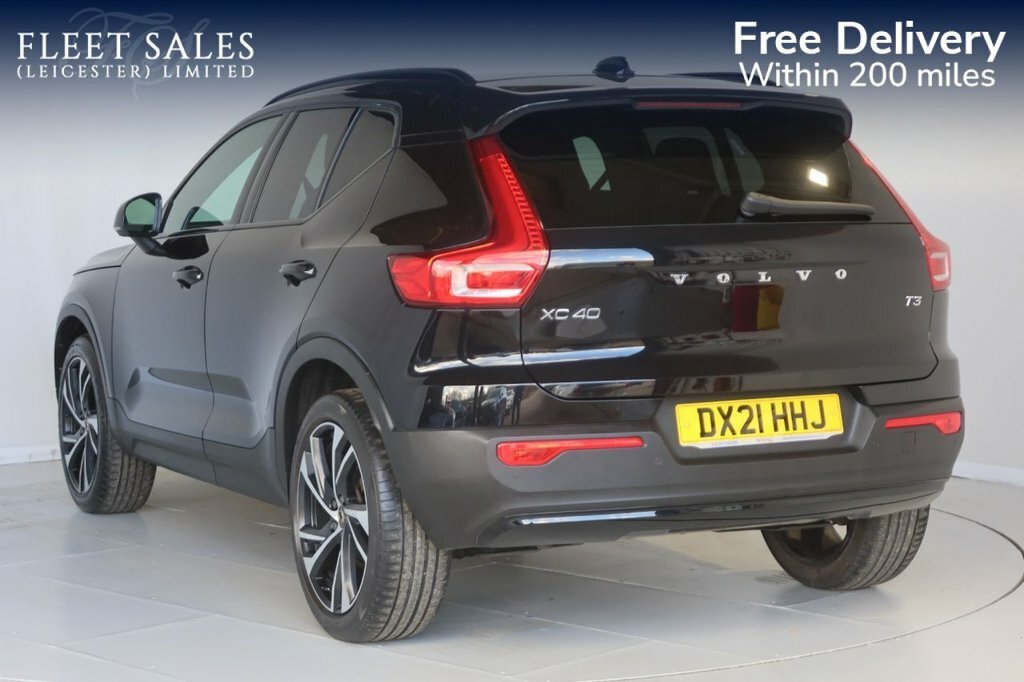 Volvo XC40 1.5L R-design Pro Black #3