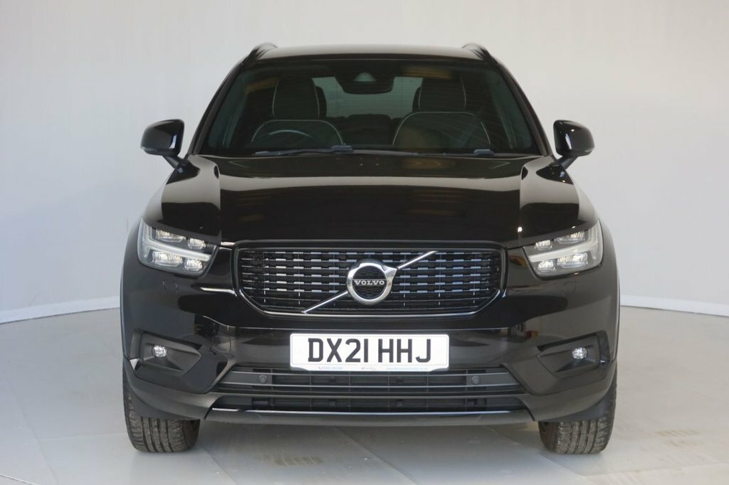 Volvo XC40 1.5L R-design Pro Black #5