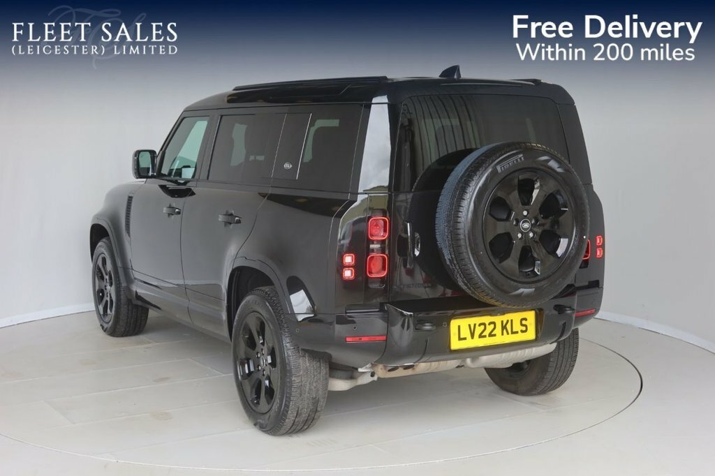 Land Rover Defender 3L X-dynamic Hse Black #3