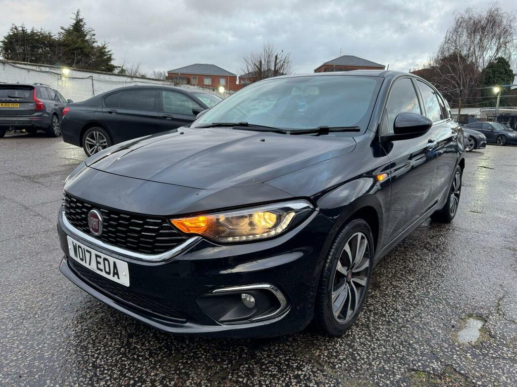 Fiat Tipo Hatchback 1.3 Multijetii Lounge Euro 6 Ss Black #2