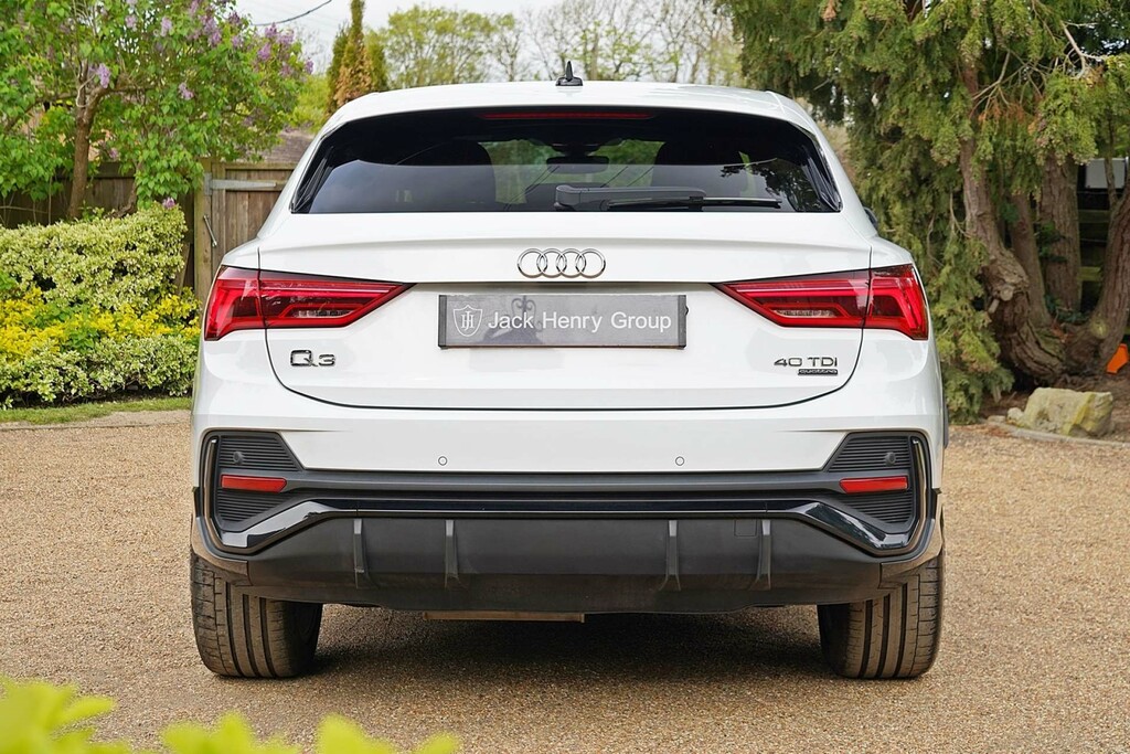 Audi Q3 Sportback 40 Tdi Black Edition Quattro 4 White #4