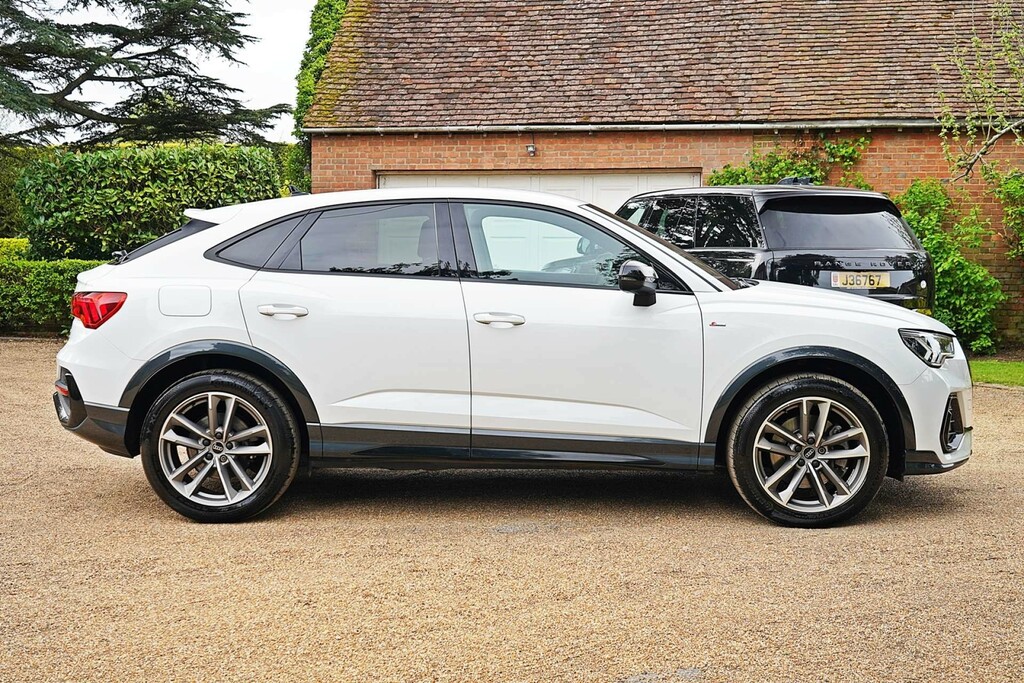 Audi Q3 Sportback 40 Tdi Black Edition Quattro 4 White #6