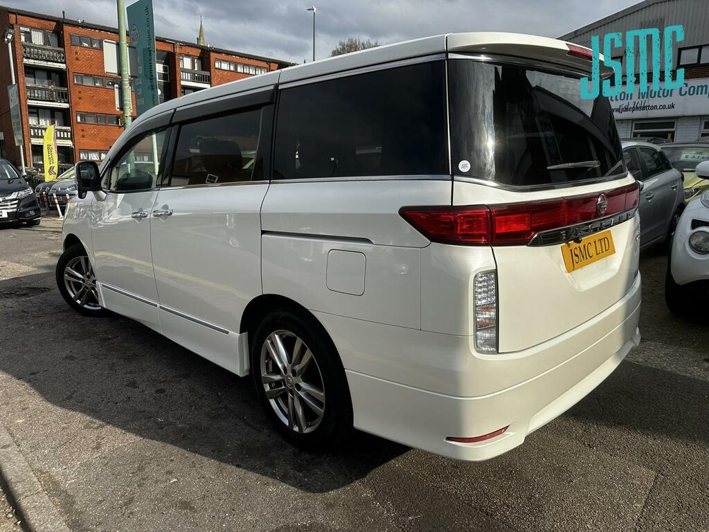 Nissan Elgrand Highway Star White #3