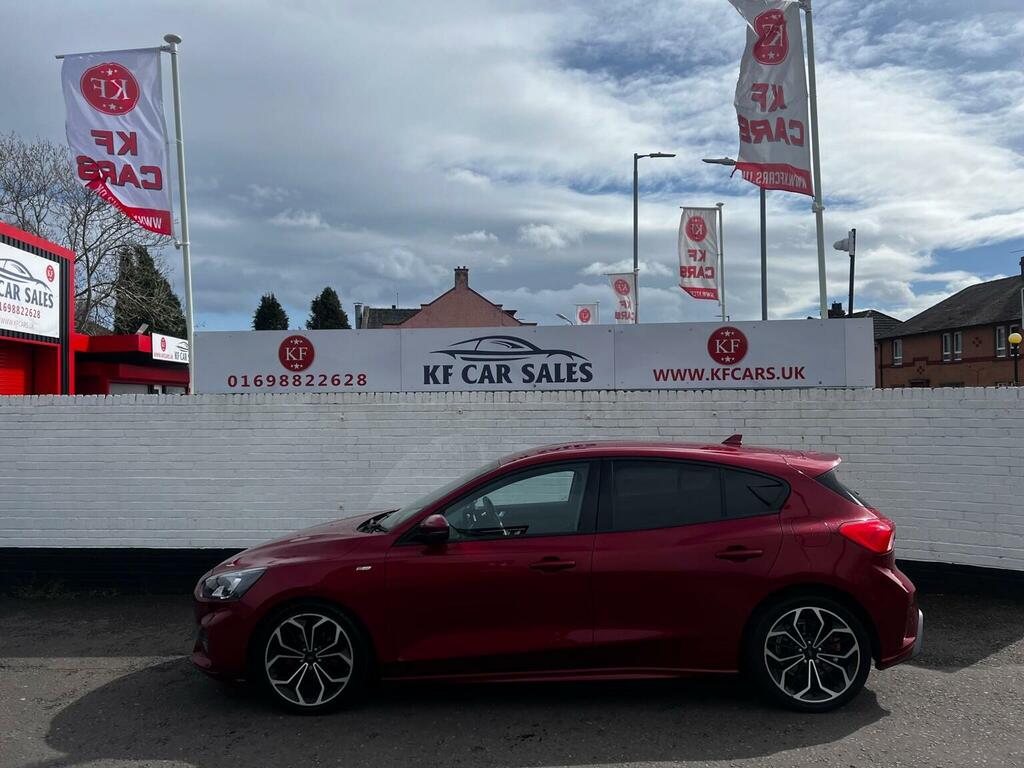 Ford Focus Hatchback 1.5 Ecoblue St-line X Euro 6 Ss Red #4