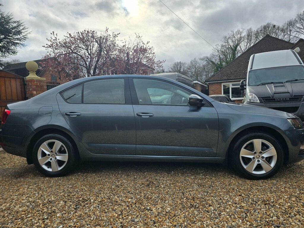 Skoda Octavia 1.4 Tsi Se Dsg Euro 6 Ss Grey #2