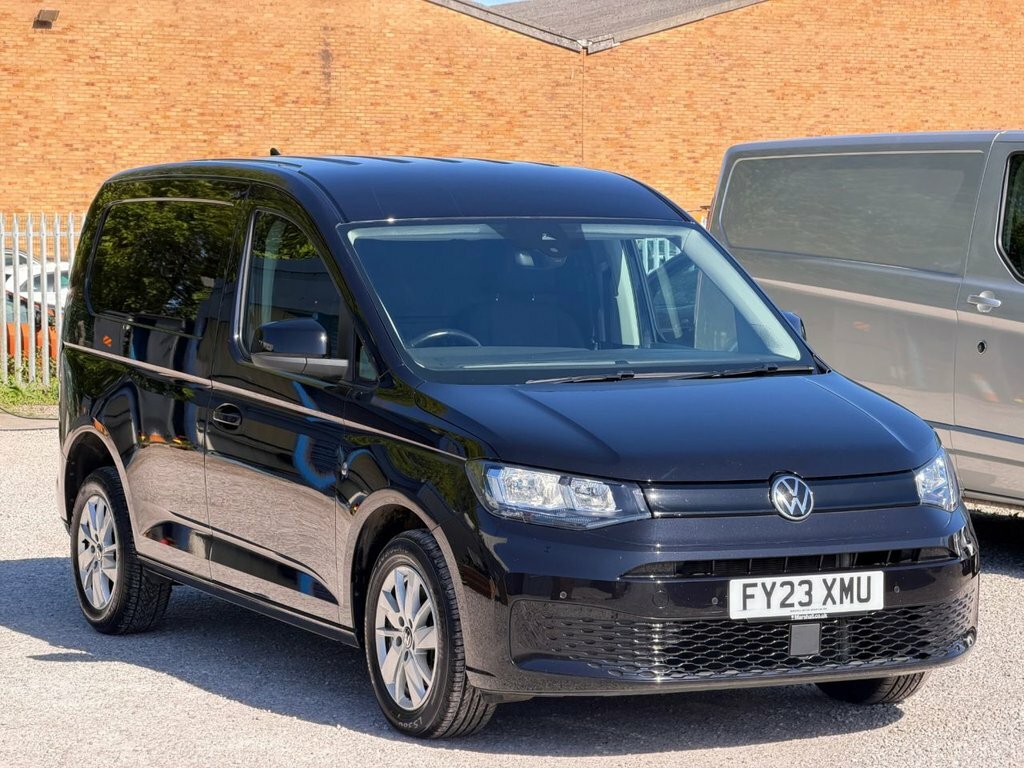 Volkswagen Caddy 2L Commerce Pro Black