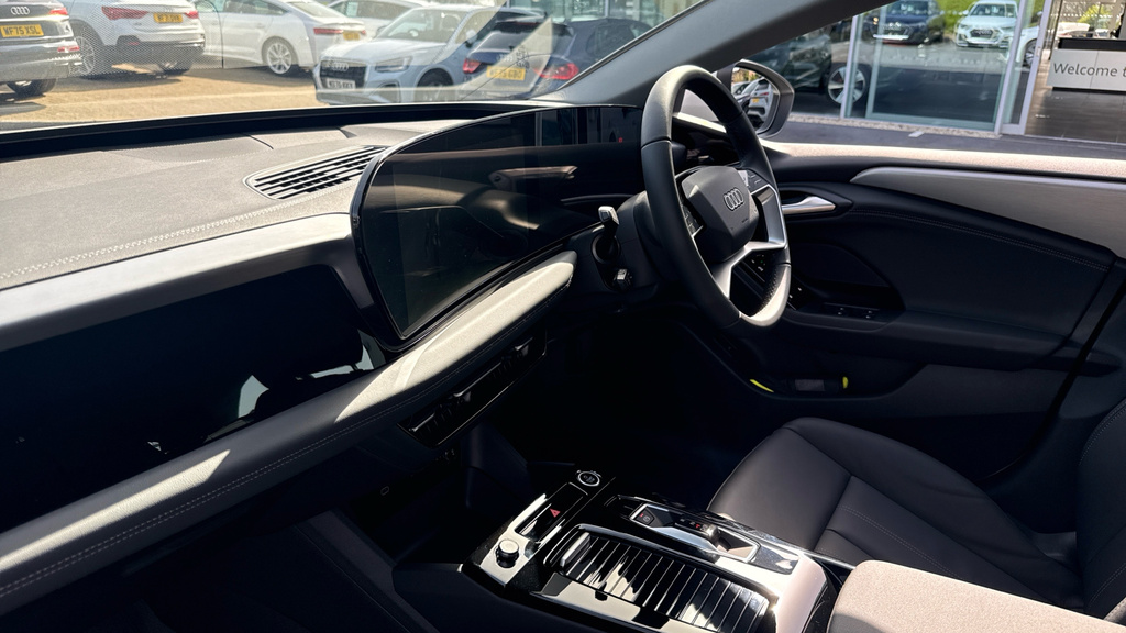 Audi A6 E-tron Avant Audi A6 E-tron Avant 210Kw 83Kwh Sport White #2