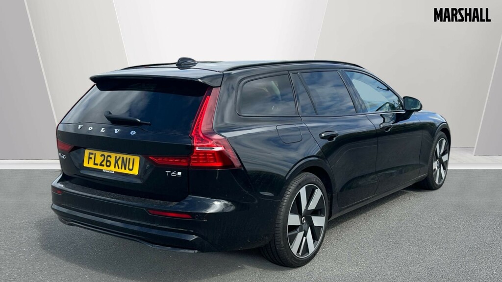 Volvo V60 V60 2.0 T6 350 Phev Plus Dark Awd Black #2