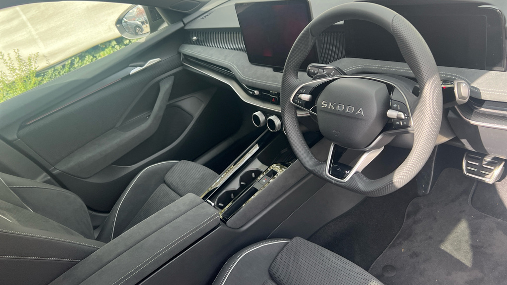 Skoda Superb Superb 1.5 Tsi E-tec Sportline Dsg Black #6