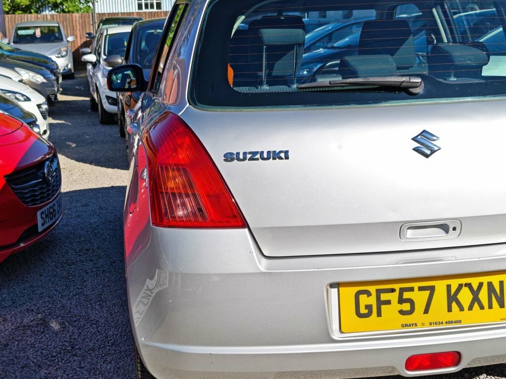 Suzuki Swift 1.5L Glx Silver #5
