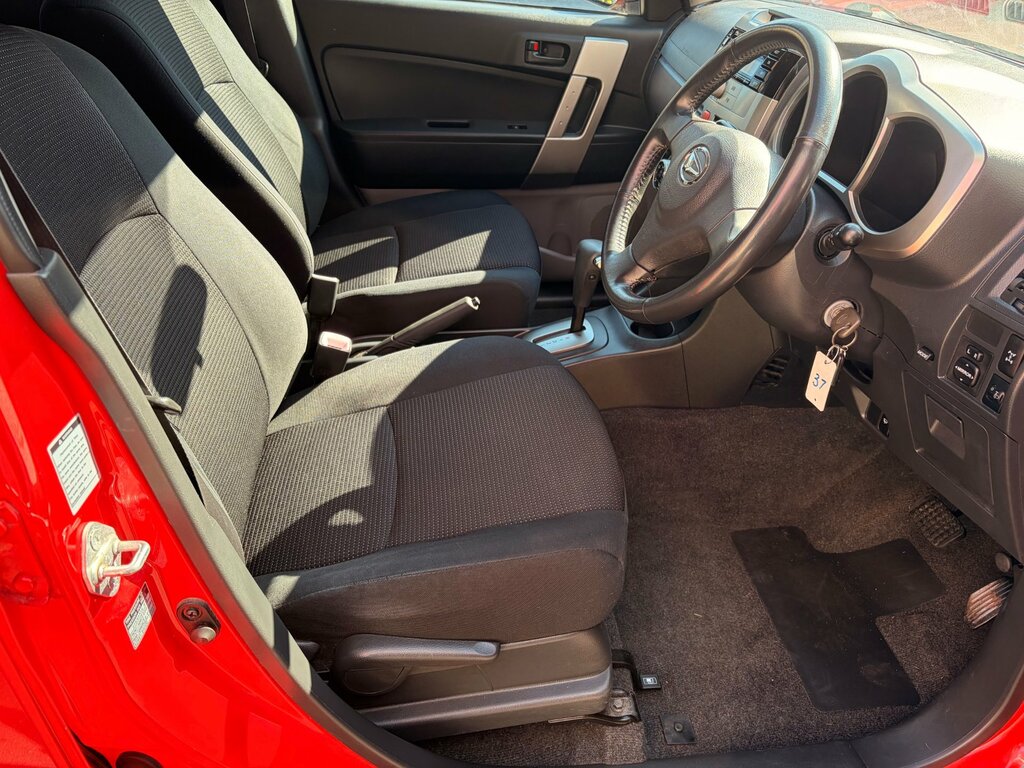 Daihatsu Terios 1.5 Se Suv 196 Gkm, 103 Bhp Red #4