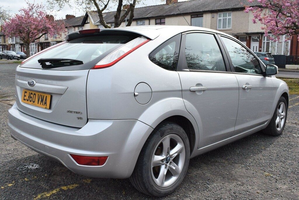 Ford Focus 1.8 Zetec Silver #2