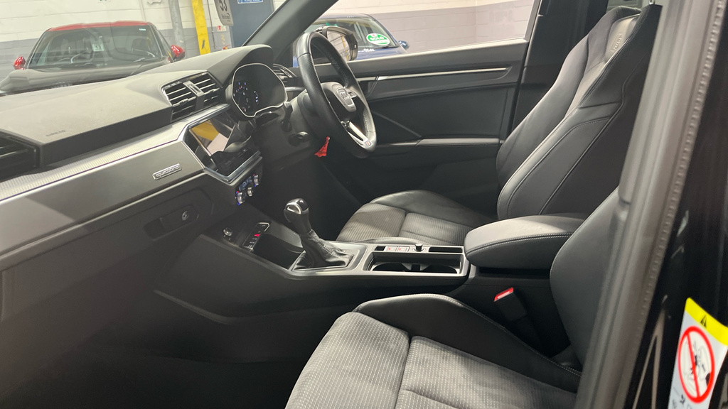 Audi Q3 2.0 Tdi 40 S Line S Tronic KR73WTZ Black #5