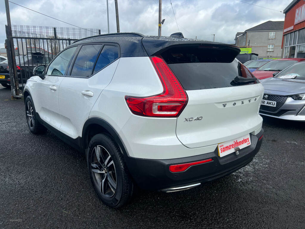 Volvo XC40 2.0 D3 R Design White #5
