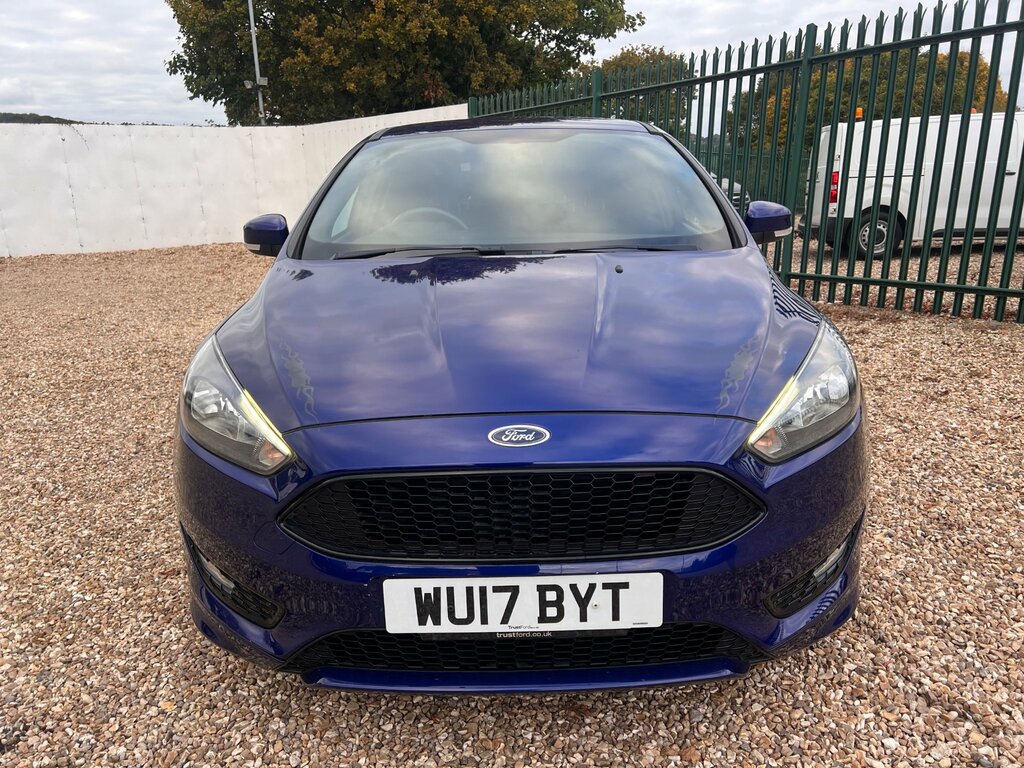 Ford Focus 1.0T Ecoboost St-line Hatchback Blue #2